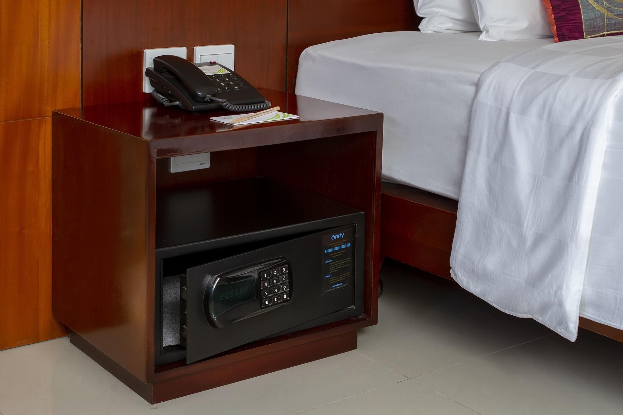 קוטה לומבוק Primebiz Hotel Kuta מראה חיצוני תמונה