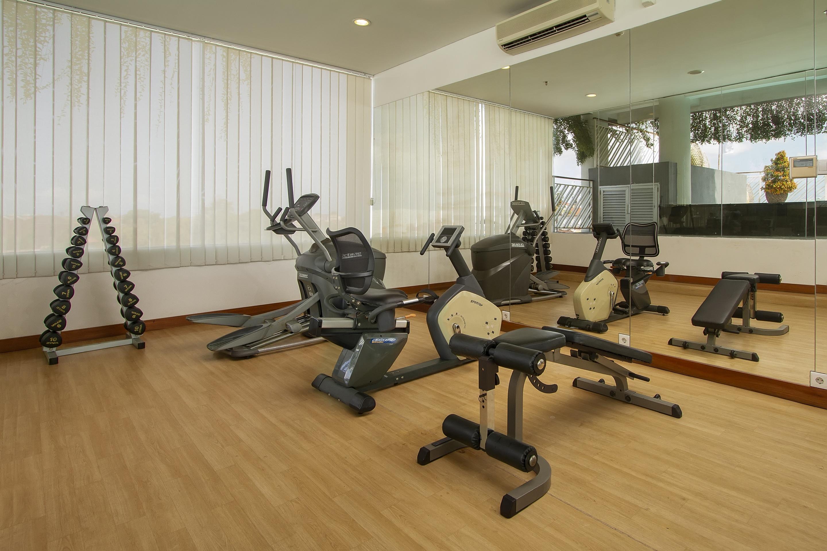קוטה לומבוק Primebiz Hotel Kuta מראה חיצוני תמונה